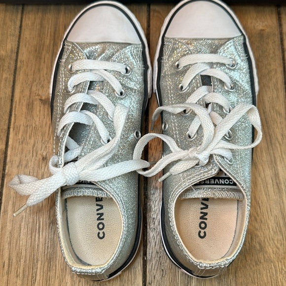 Converse Silver Glitter Chuck Taylor All Star Junior's Ox Lace Up Low Top / Sz 1 - Picture 7 of 15